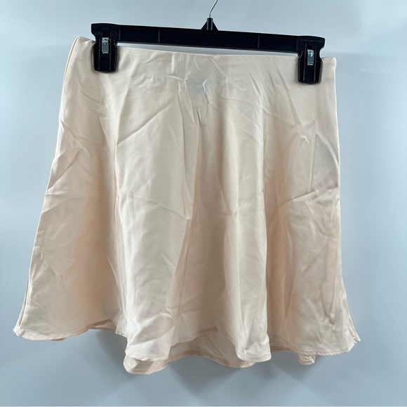 Forever 21 Dresses & Skirts - Forever 21 Satin A-Line Mini Skirt – Champagne Pink, Size Medium